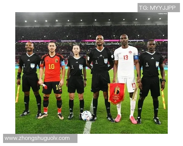 全球顶级足球球星队列图解呈现辉煌生涯与经典瞬间 全球顶级足球球星队列图解呈现辉煌生涯与经典瞬间