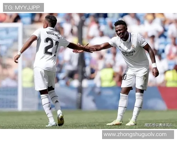 天下足球十大小球星盘点:新一代足球天才引领未来赛场风云 天下足球十大小球星盘点:新一代足球天才引领未来赛场风云