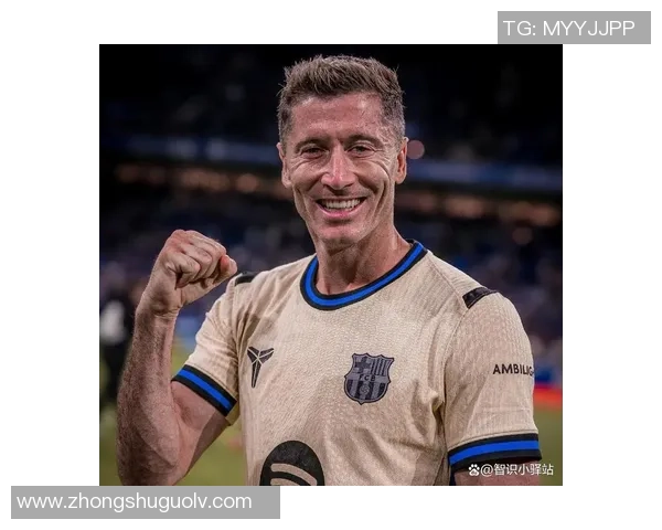 巴萨足球球星雕像背后的传奇人物与历史意义揭秘