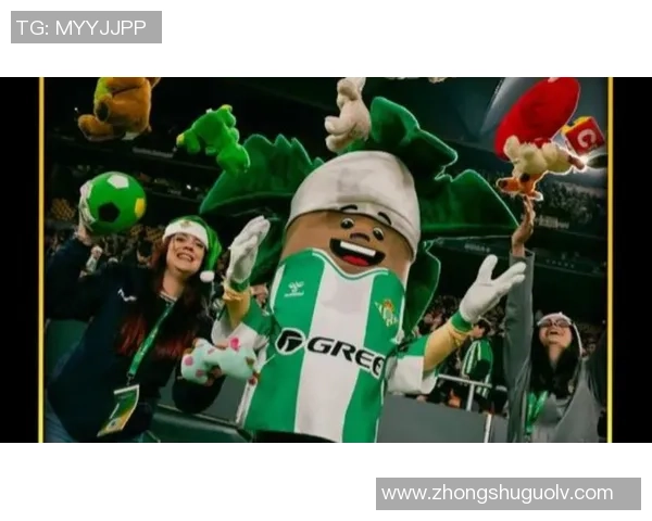 雨中驰骋的足球巨星展现坚毅拼搏精神与绿茵场浪漫风采